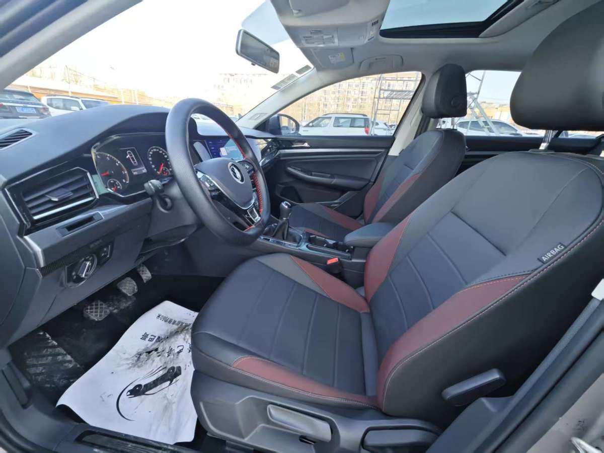 Volkswagen Bora 2022 car image #6