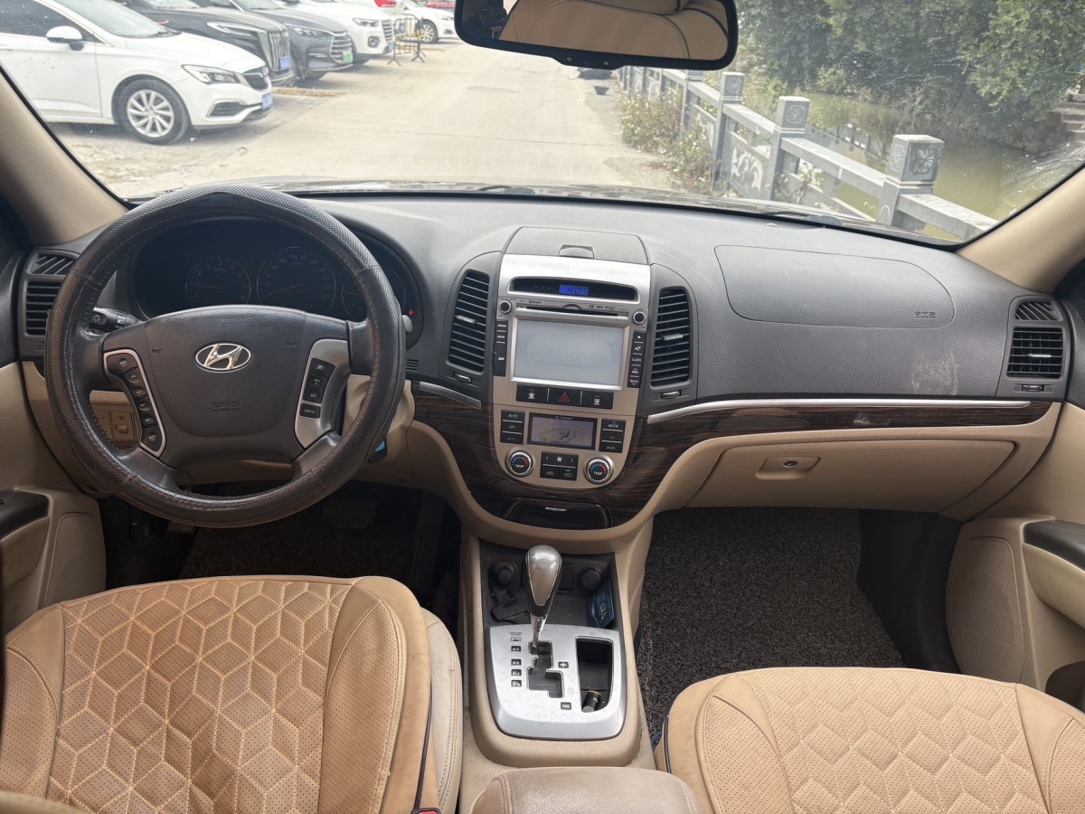 Hyundai Santa Fe Classic 2012 #6 Hyundai Santa Fe Classic 2012 car image #6