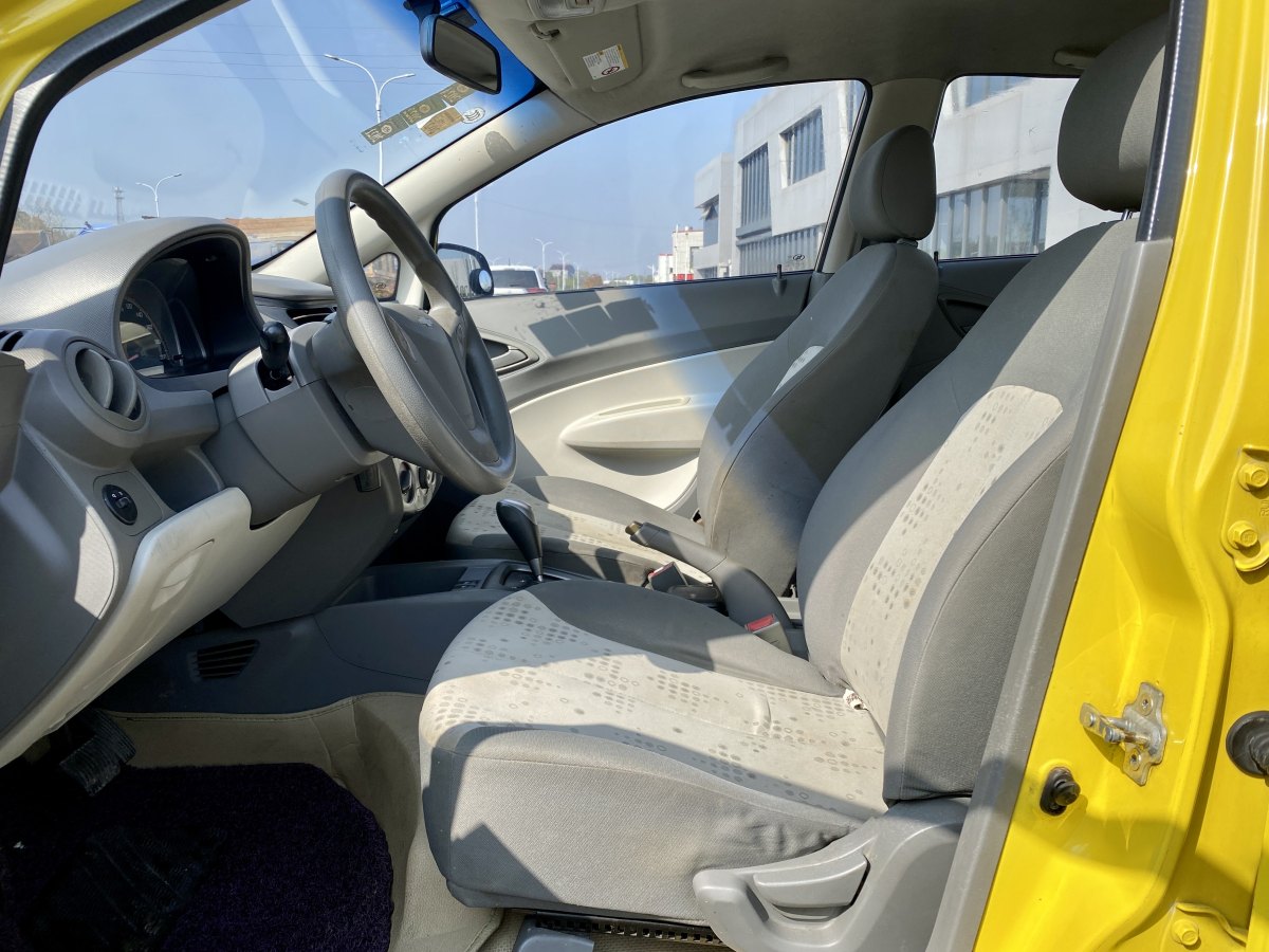 Chevrolet Sail 2011 immagine di auto #6