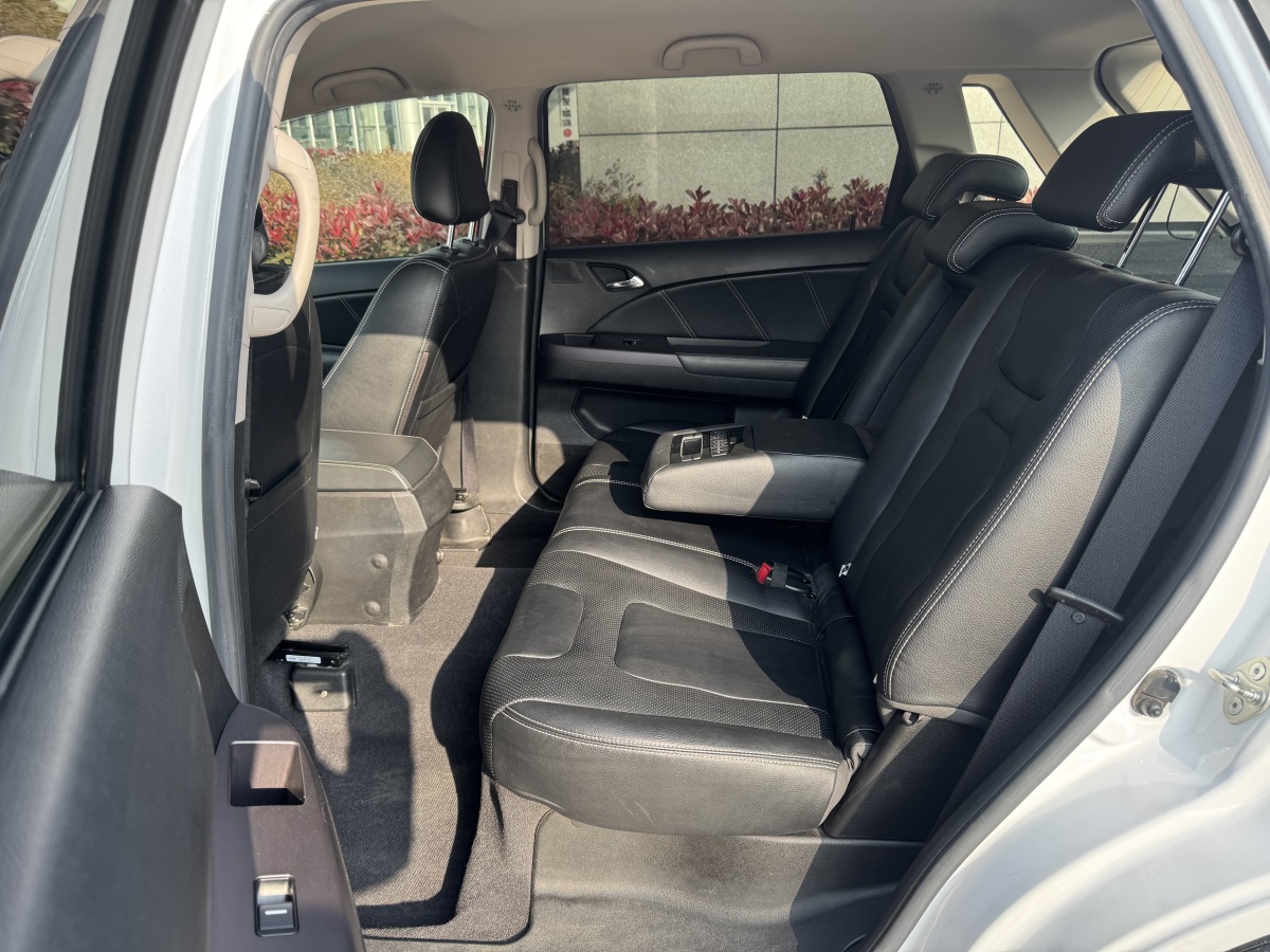 BYD e6 2017 #6 BYD e6 2017 car image #6