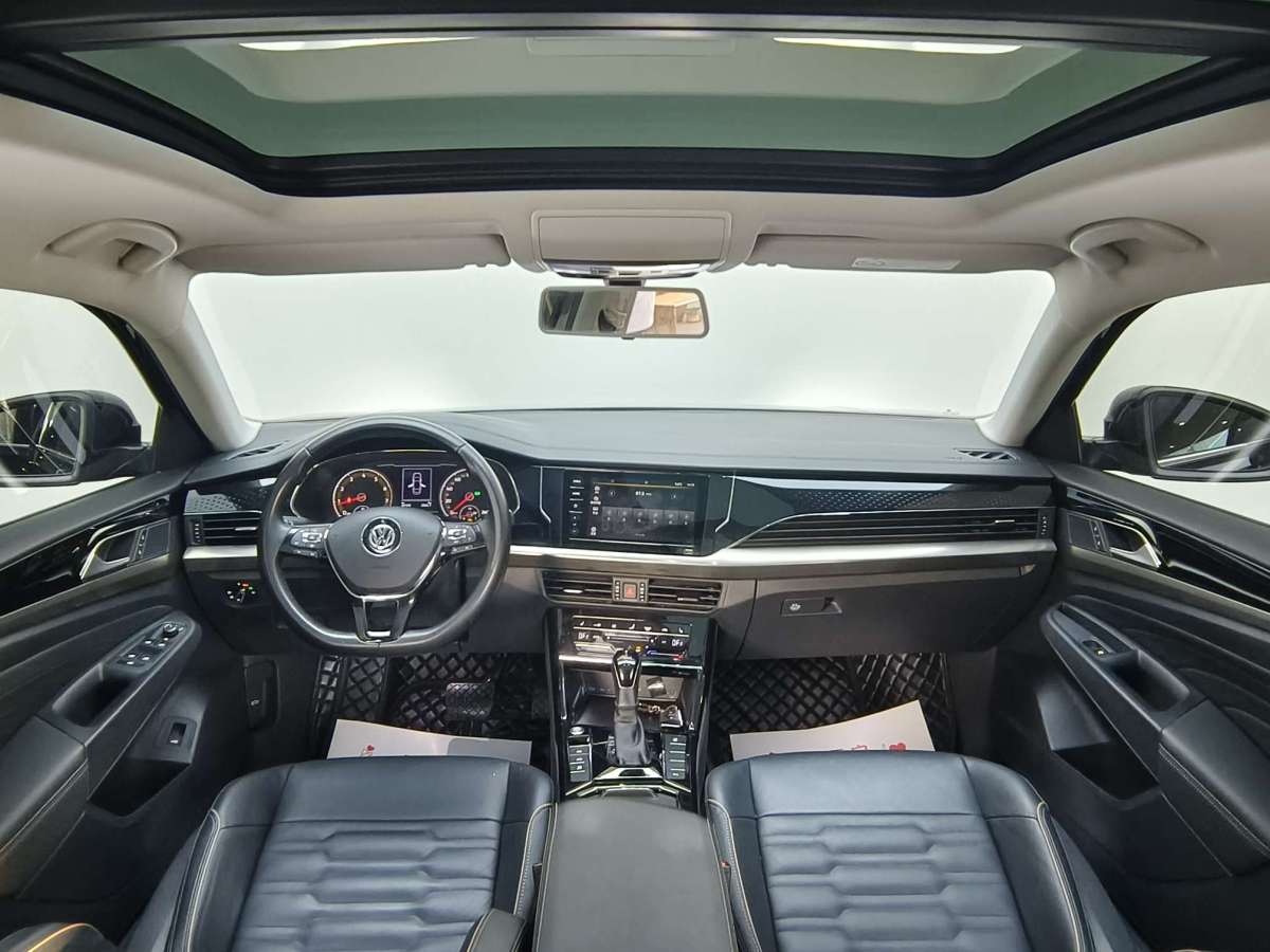 Volkswagen Passat 2020 car image #6