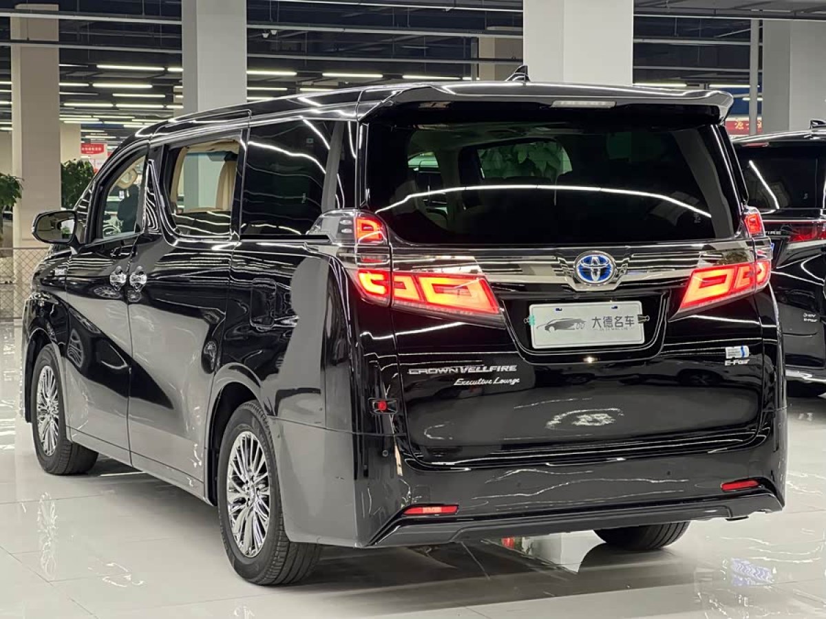 Toyota Vellfire 2022 car image #6