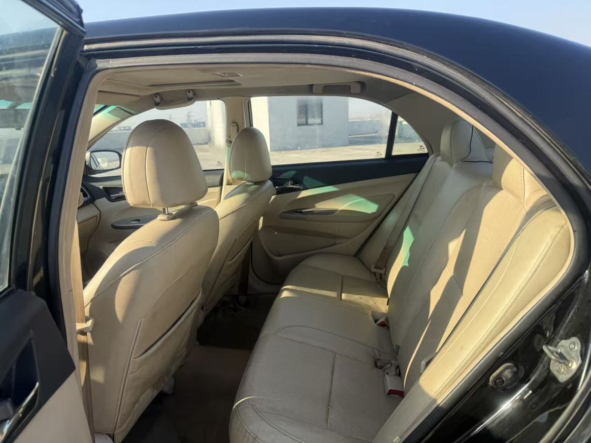 BYD F3 2014 car image #6