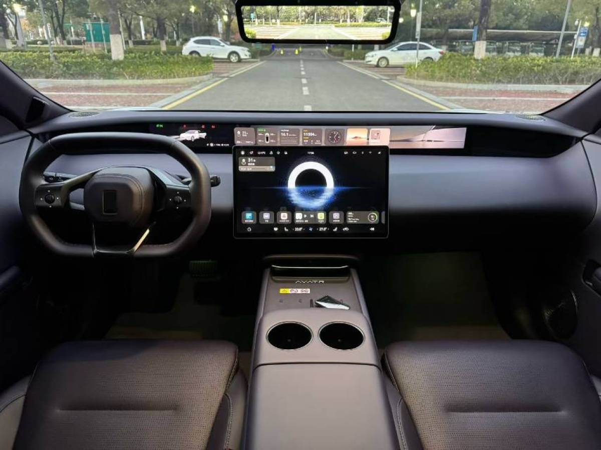 Avatr 06 2025 #6 Avatr 06 2025 car image #6