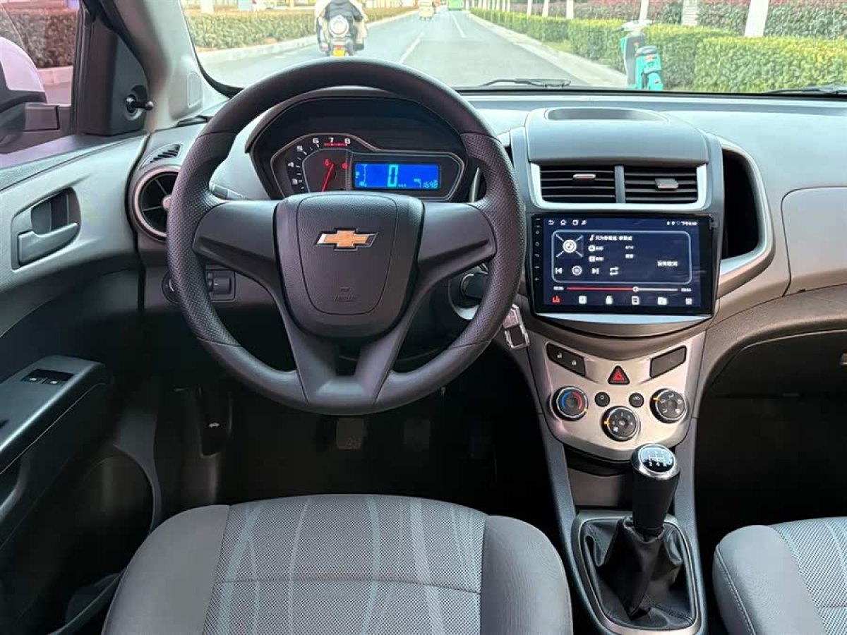 雪佛兰 爱唯欧 2014 汽车图片 #6