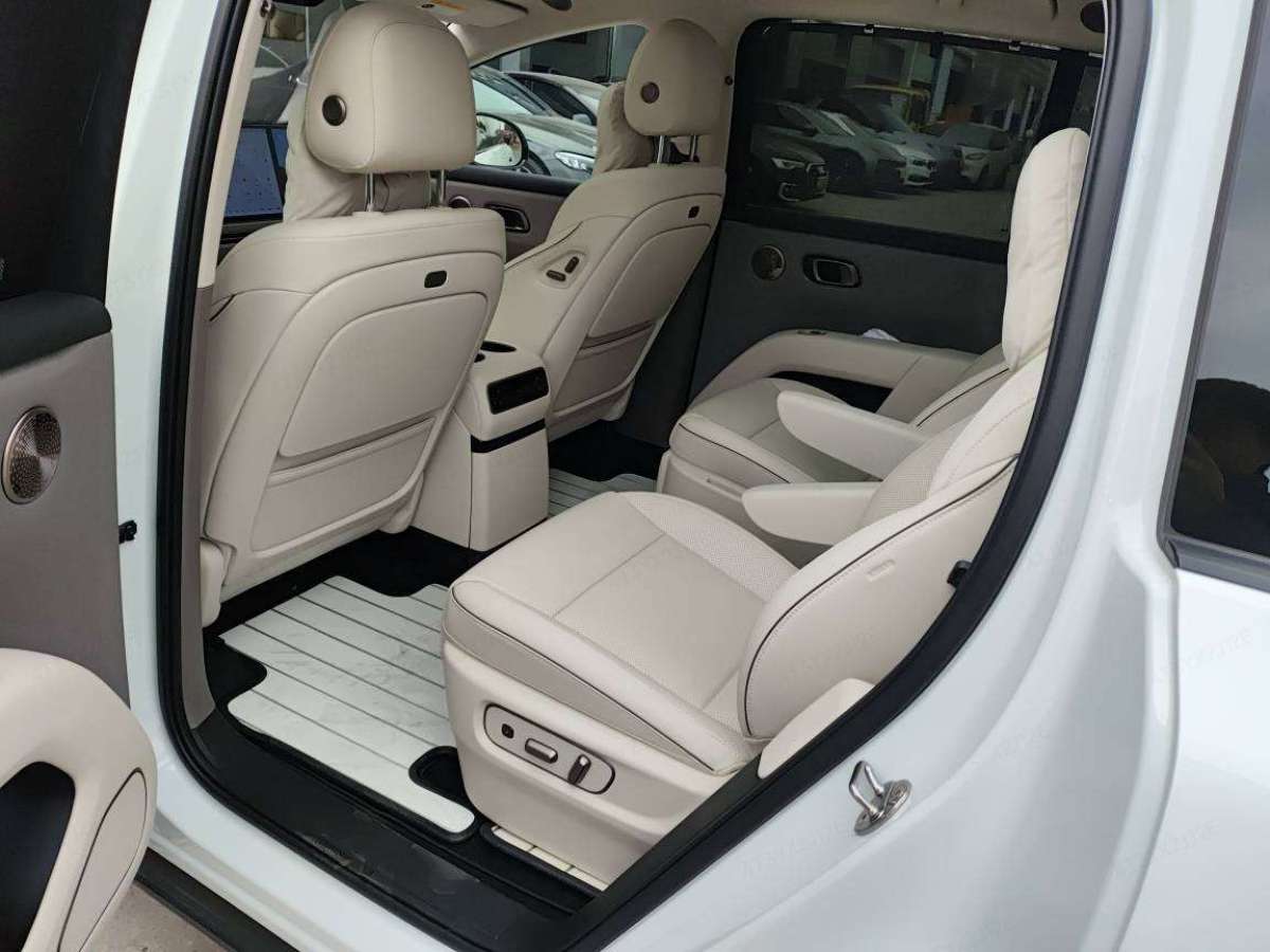 Li i8 2025 изображение автомобиля #6