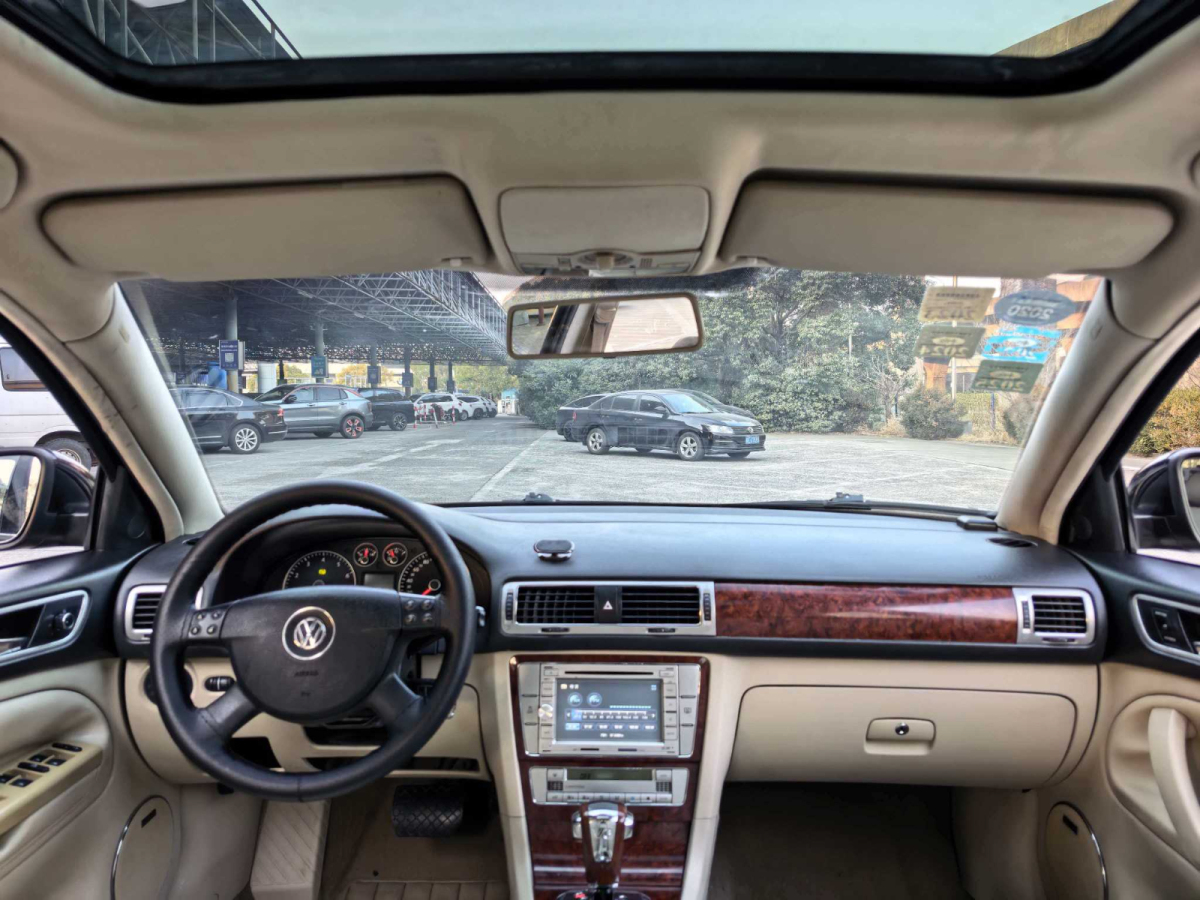 Volkswagen Passat Lingyu 2011 car image #6