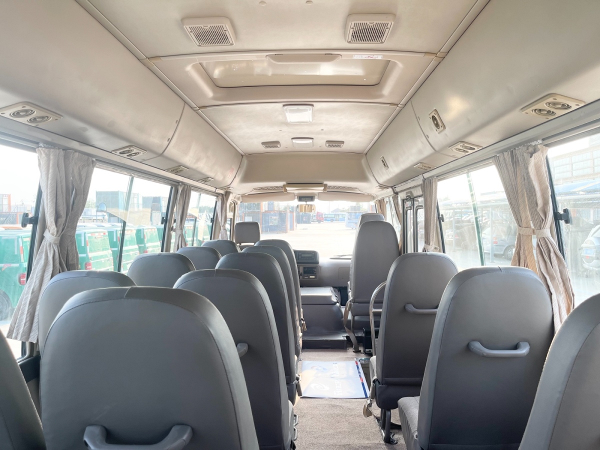 Toyota Coaster 2015 #6 Toyota Coaster 2015 imagen de coche #6