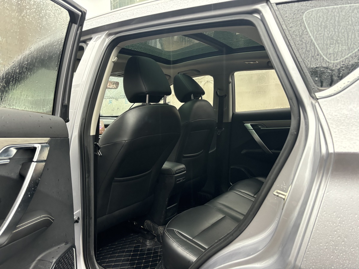 GEELY Coolray 2019 car image #6