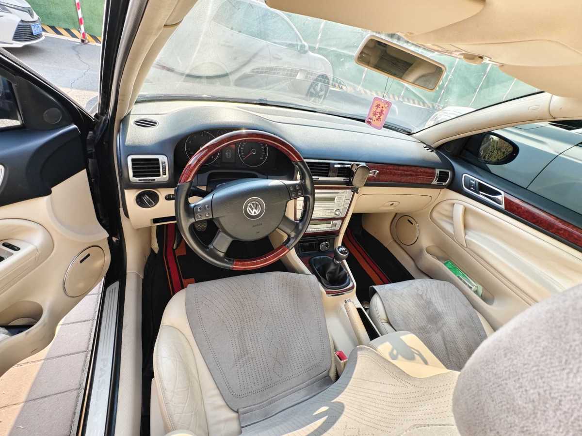 Volkswagen Passat Lingyu 2011 car image #6