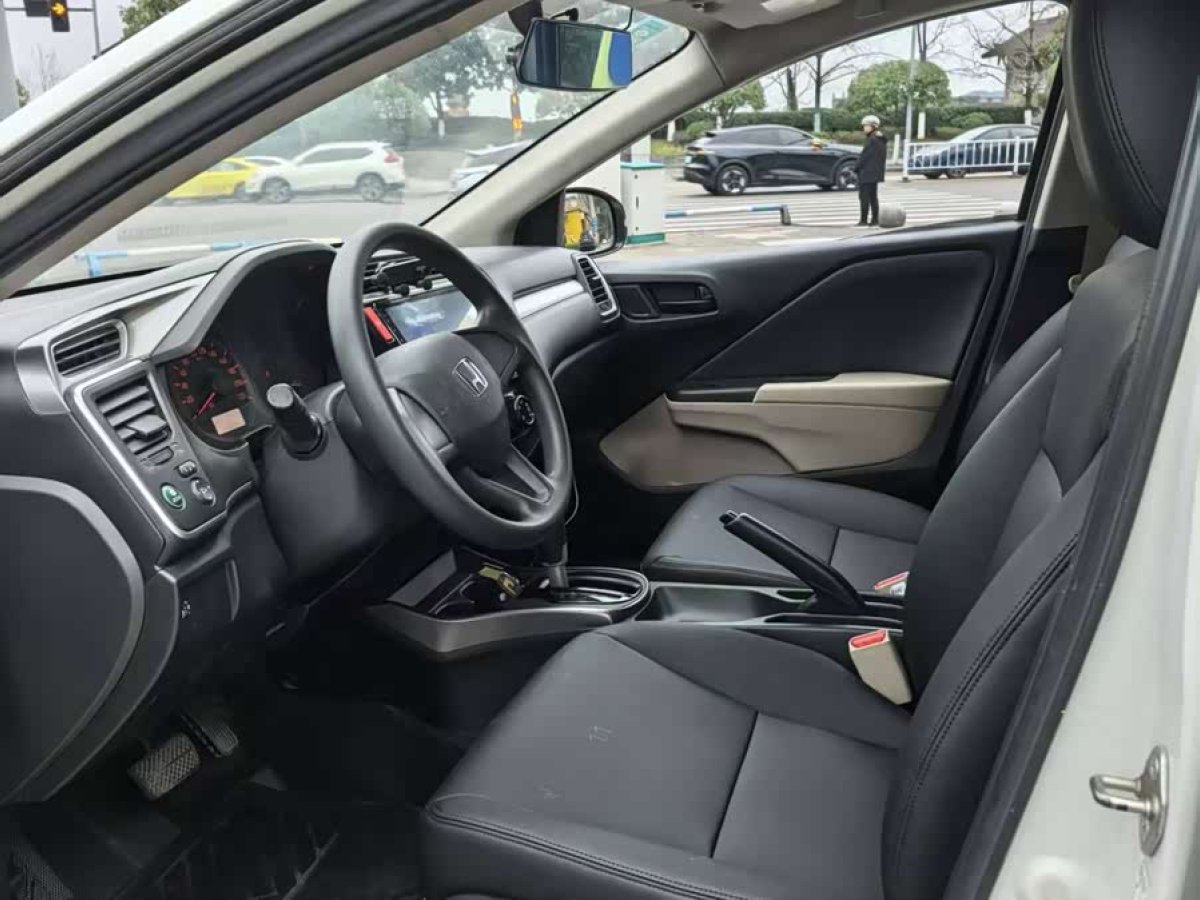 Honda Greiz 2018 car image #6