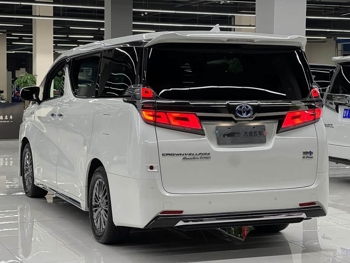 Toyota Vellfire 2021 car image #6