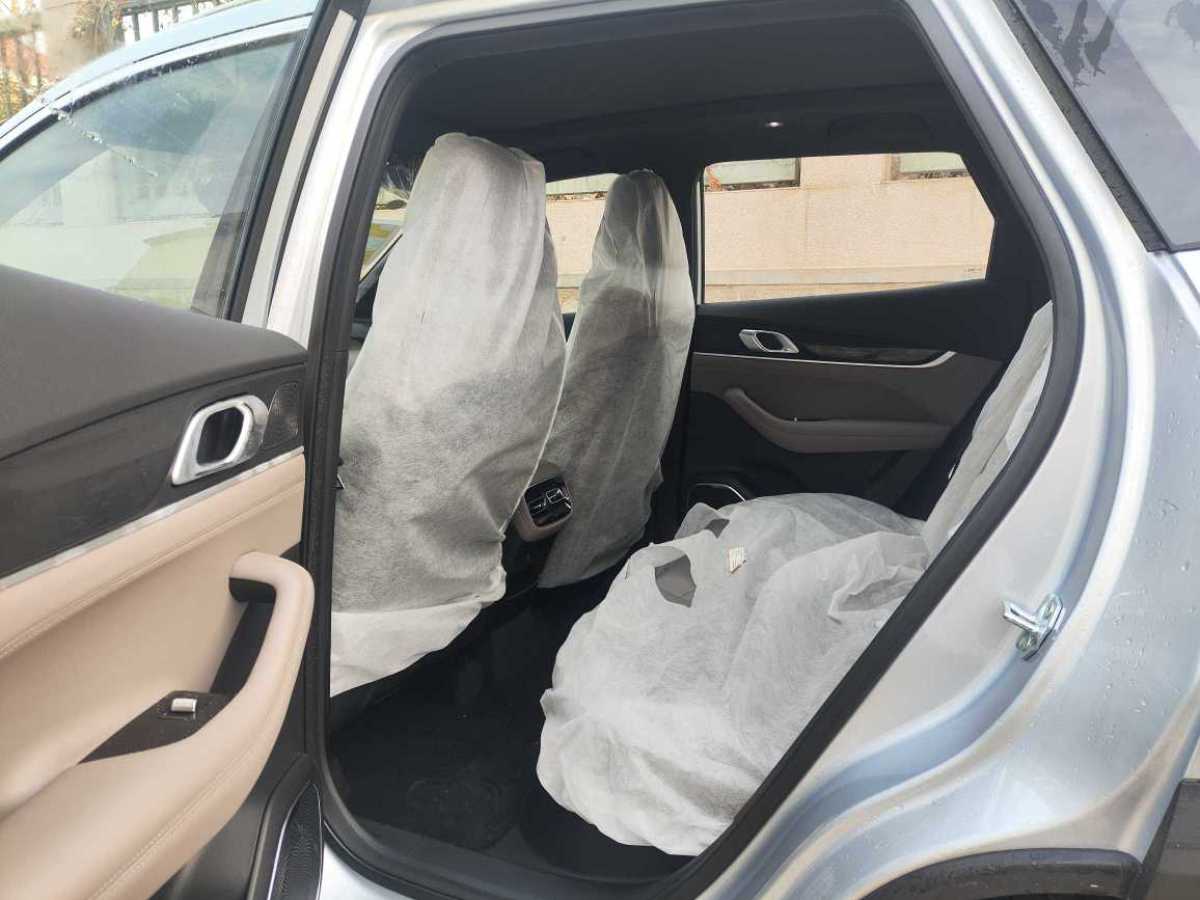 GEELY Boyue L 2025 car image #6