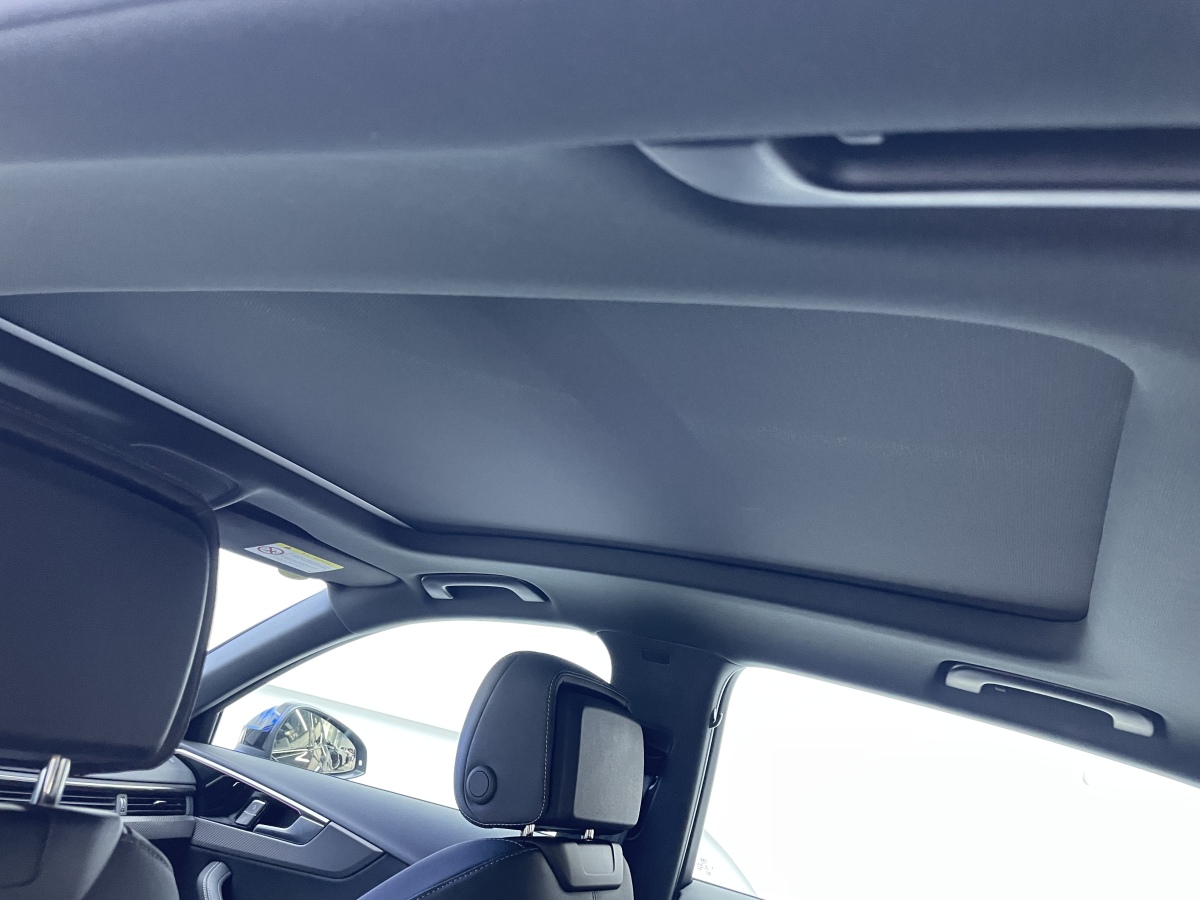 Audi A4L 2024 car image #6