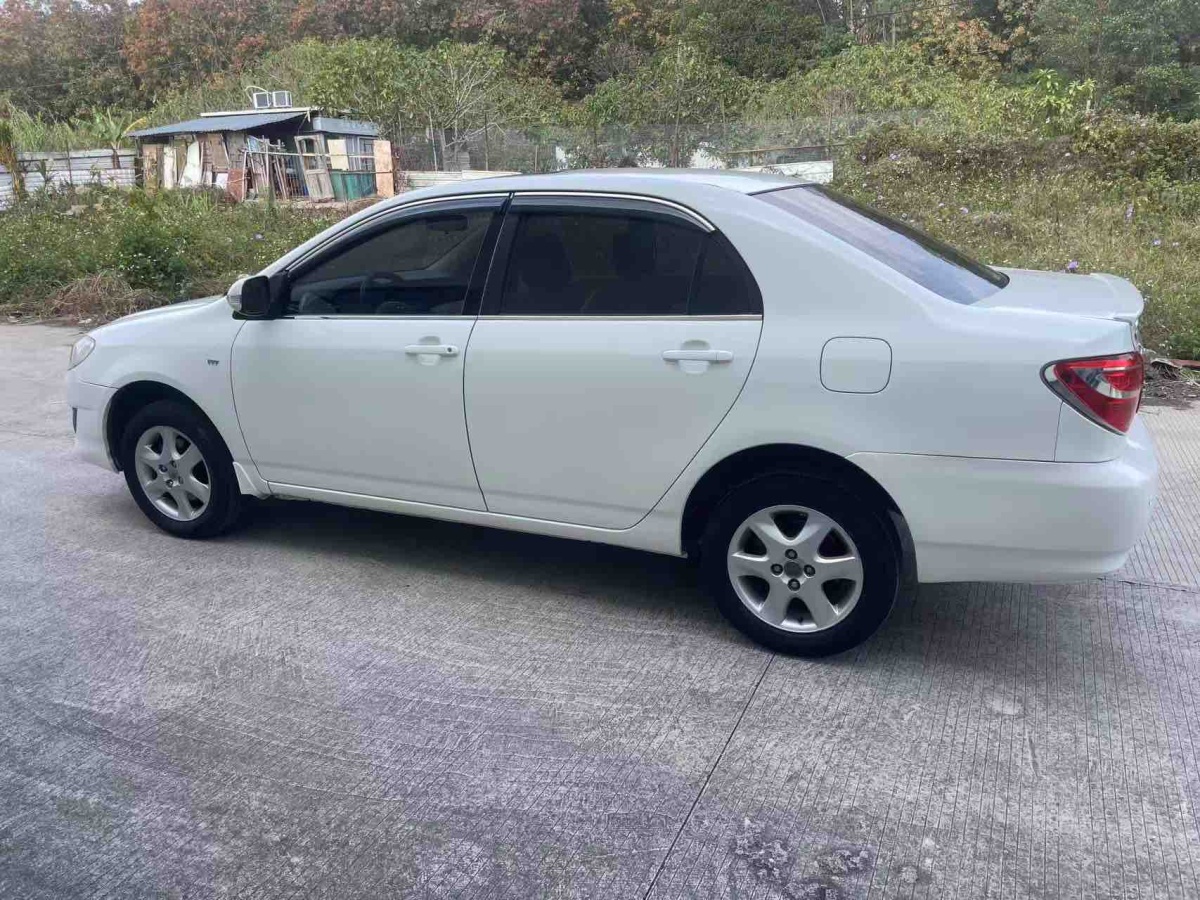 Toyota Corolla (Classic) 2013 immagine di auto #6