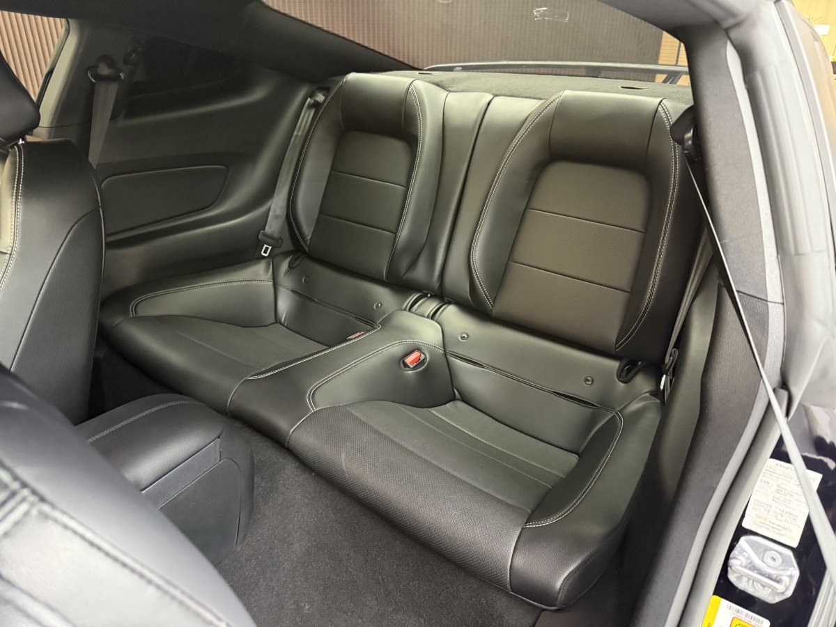 Ford Mustang 2022 car image #6