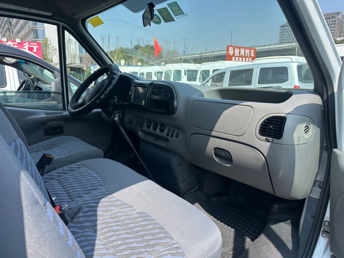 Ford Transit Classic 2015 car image #6