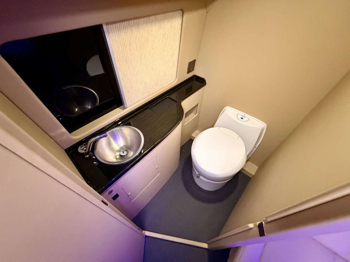 Toyota Hiace 2024 immagine di auto #6