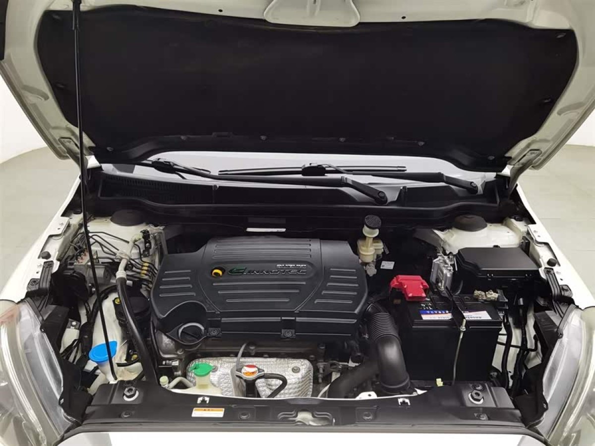 Suzuki SX4 S-CROSS 2018 imagem de carro #6