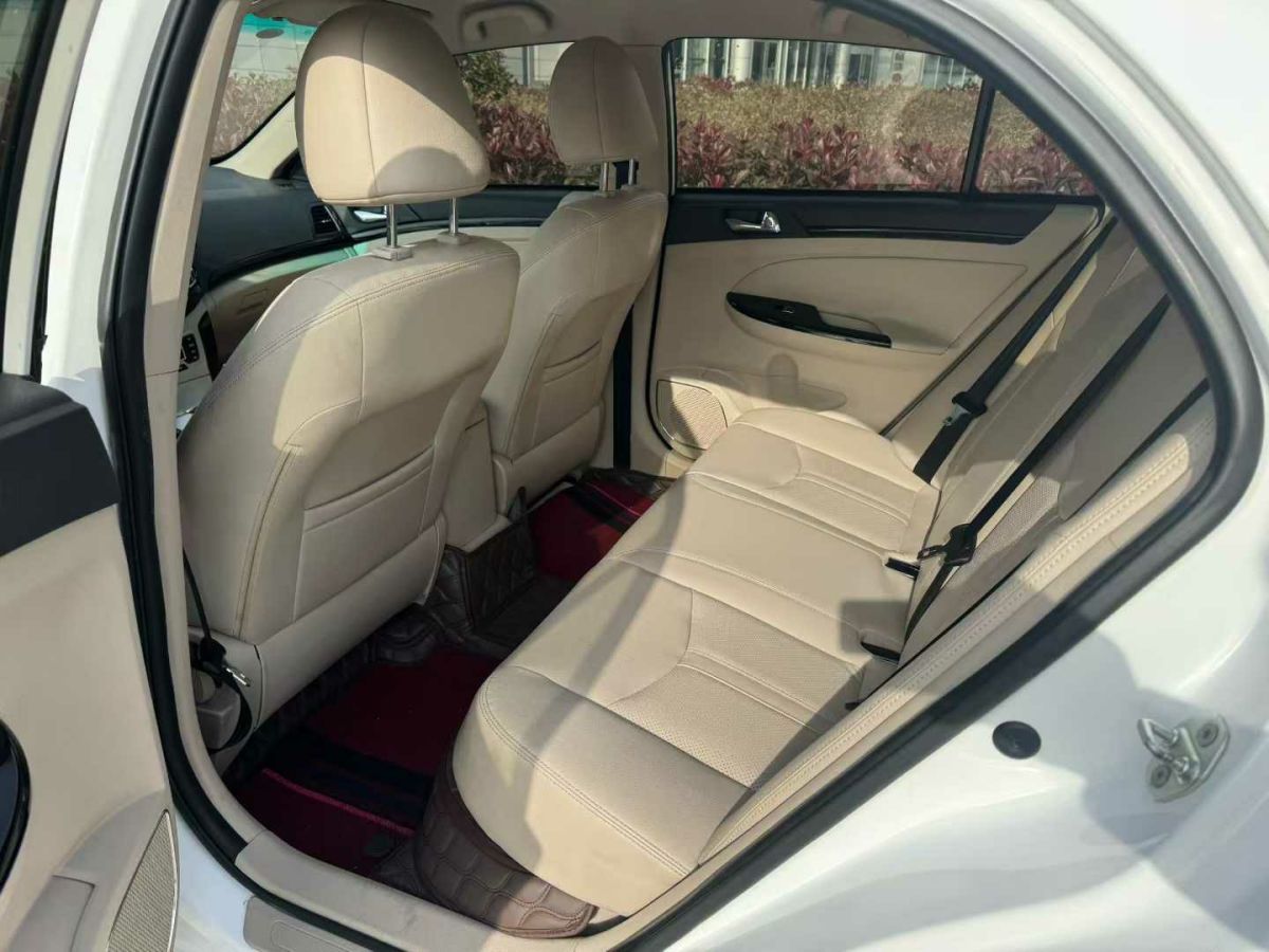 BYD e5 2018 #6 BYD e5 2018 car image #6