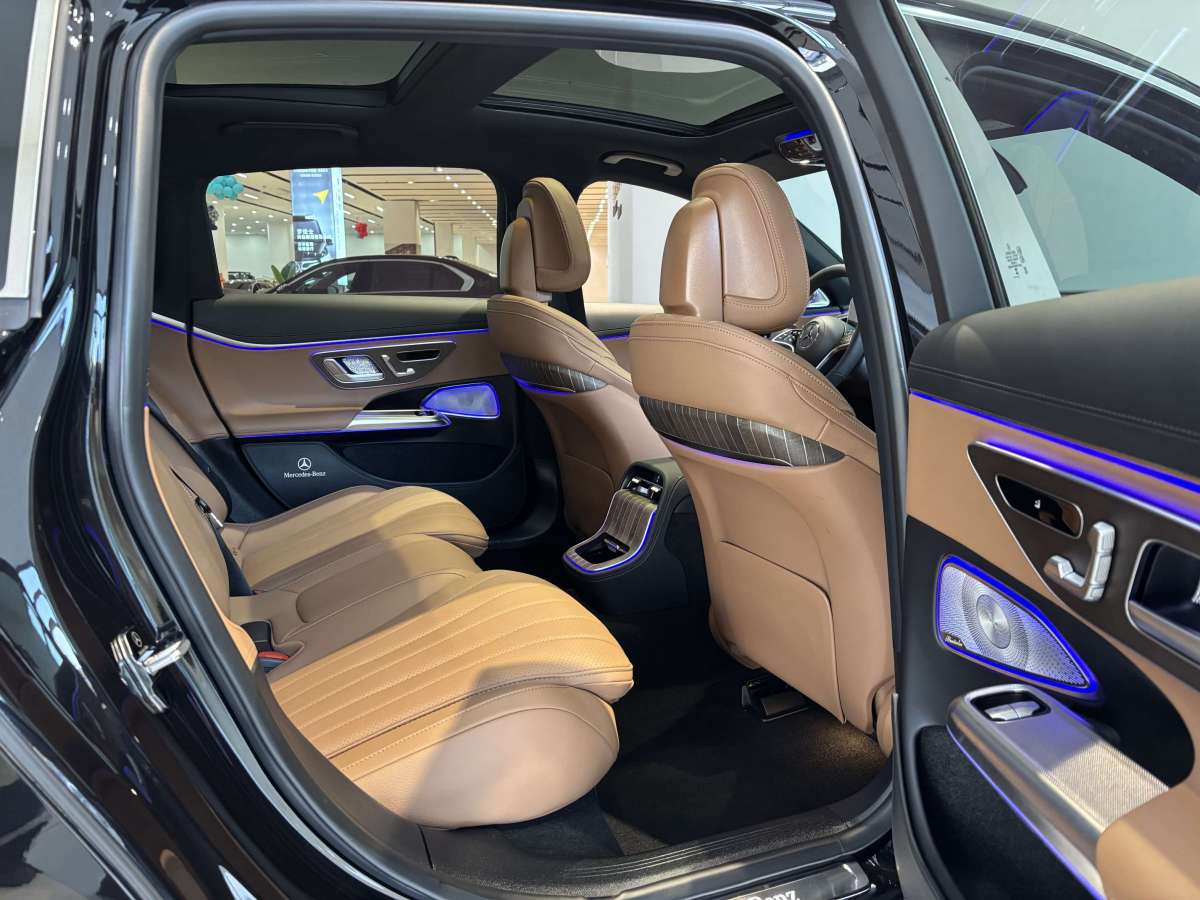 Mercedes-Benz E Class 2024 car image #6