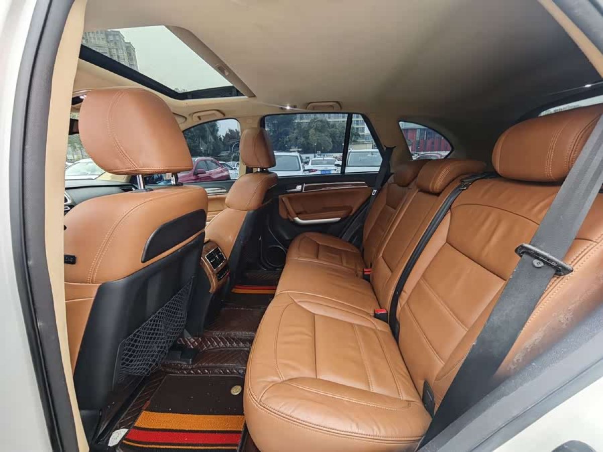 Haval H8 2015 изображение автомобиля #6