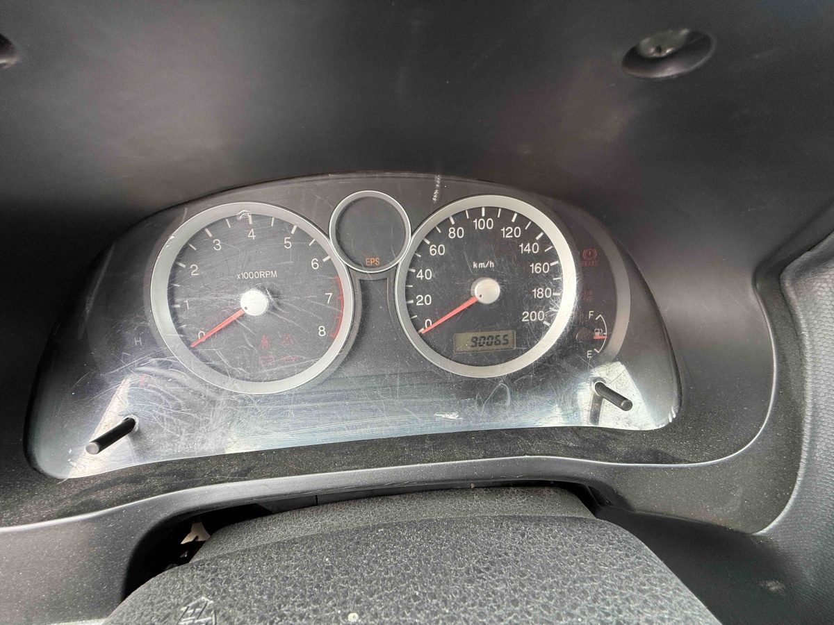 Suzuki Liana 2011 image de voiture #6