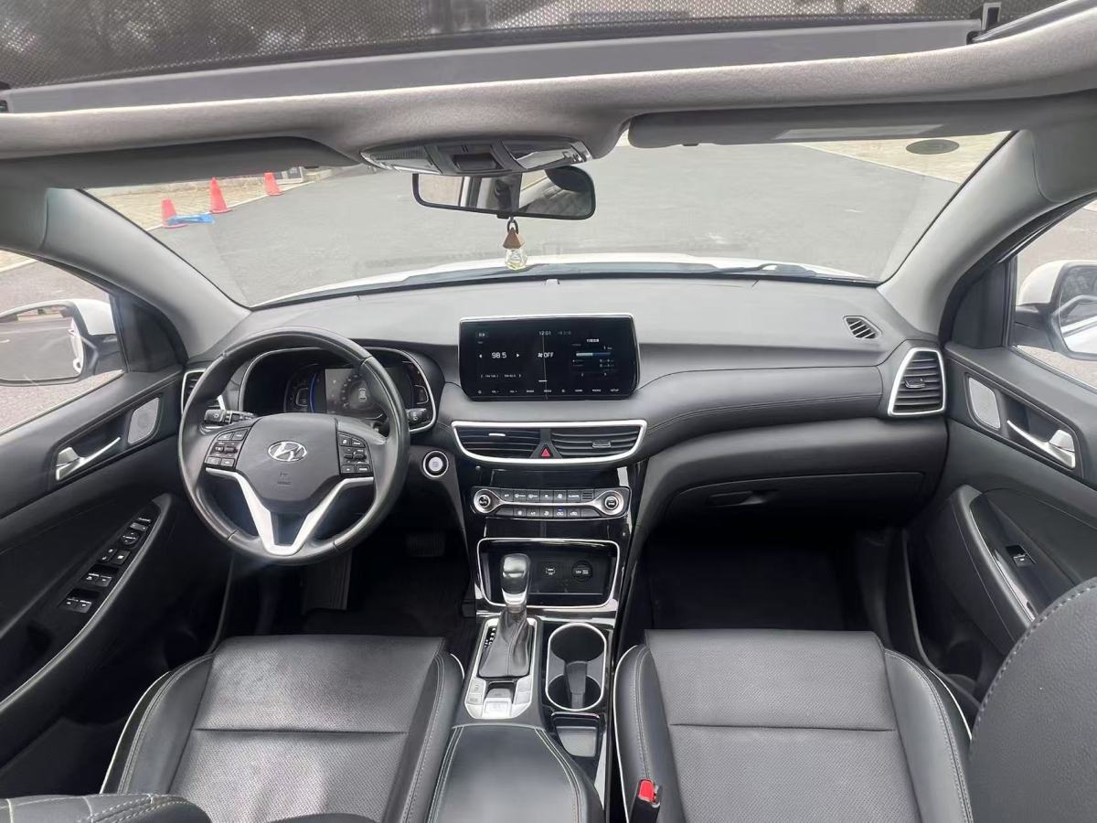 Hyundai Tucson 2020 car image #6