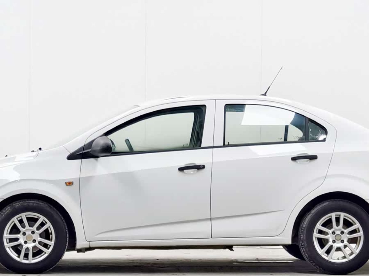 雪佛兰 爱唯欧 2013 #6 雪佛兰 爱唯欧 2013 汽车图片 #6