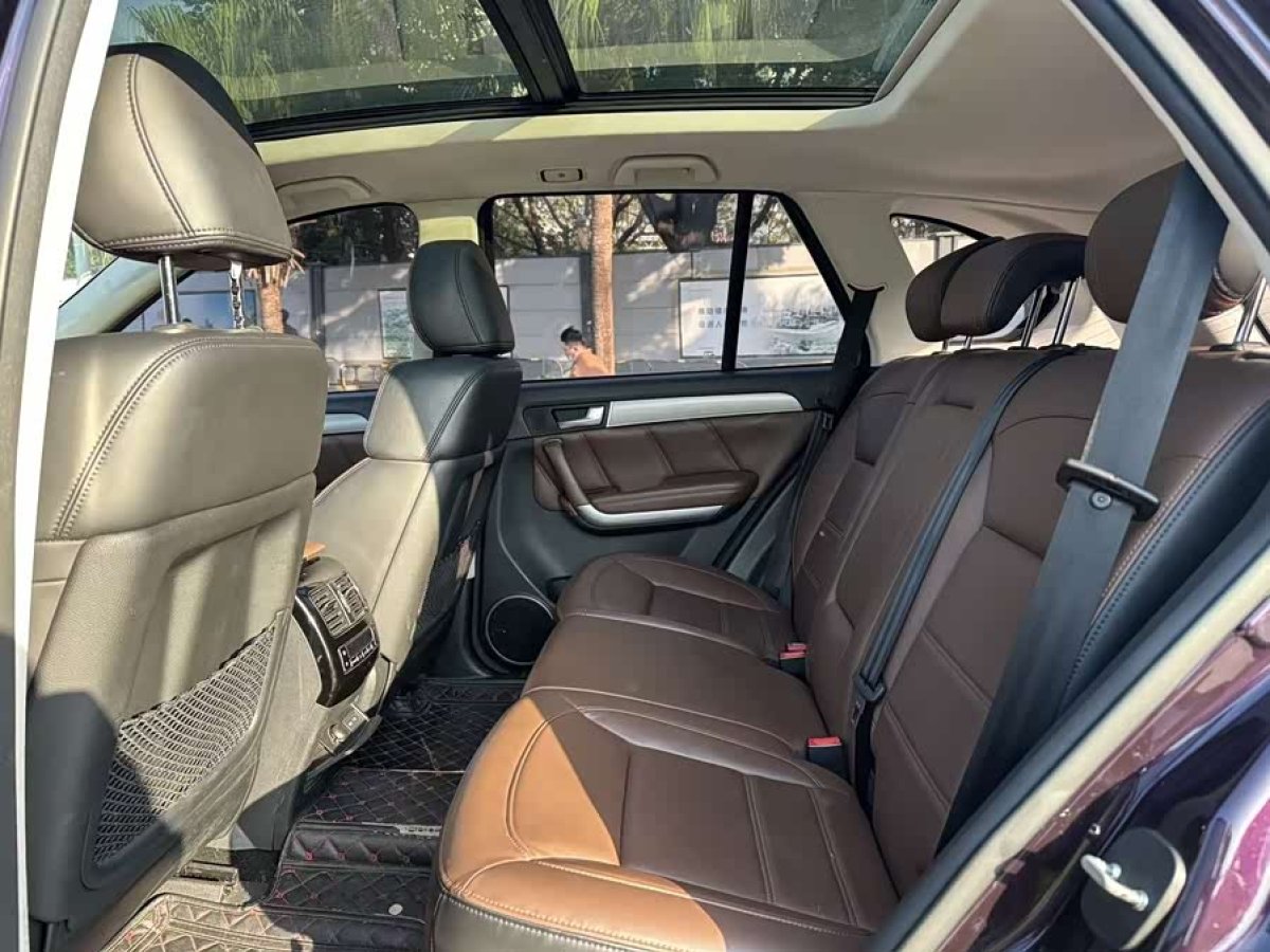 Haval H8 2017 car image #6