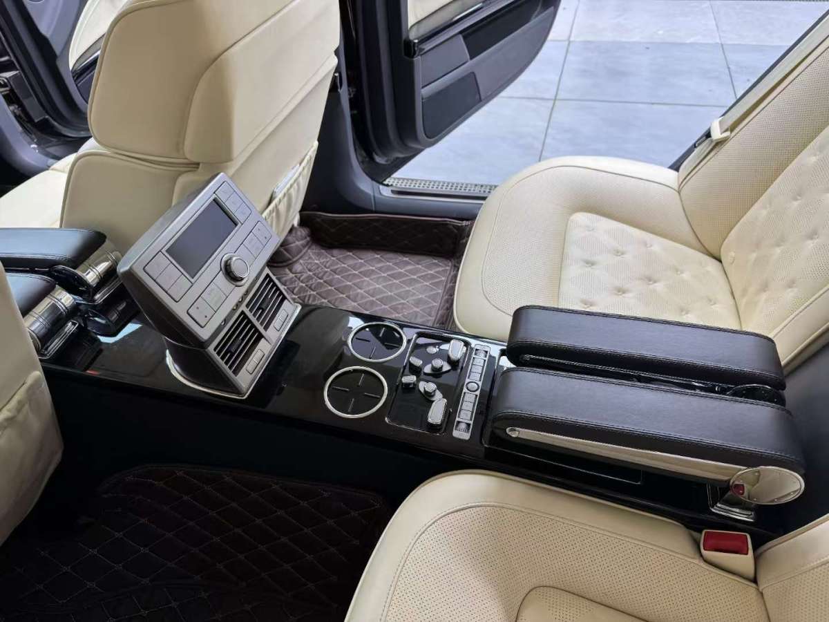 Volkswagen Pheaton 2013 car image #6