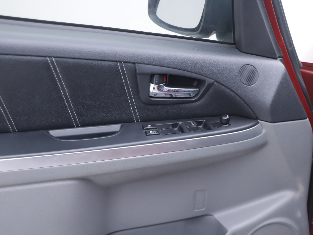 铃木 天语 SX4 2011 汽车图片 #6