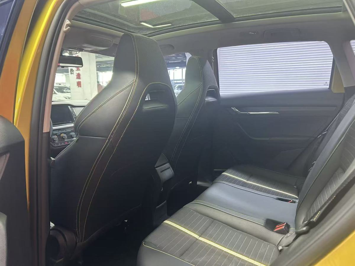 Skoda Kamiq 2019 car image #6
