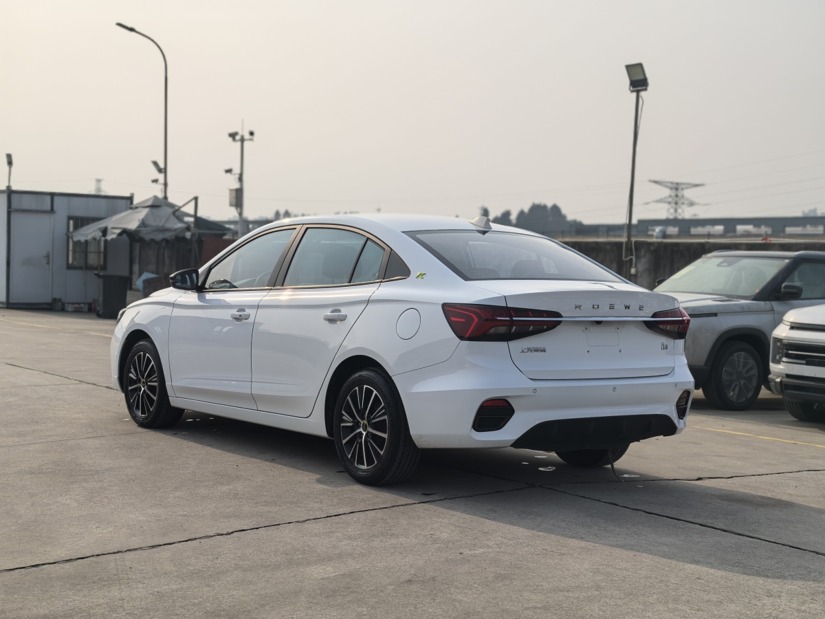 Roewe i5 2022 #6 Roewe i5 2022 car image #6