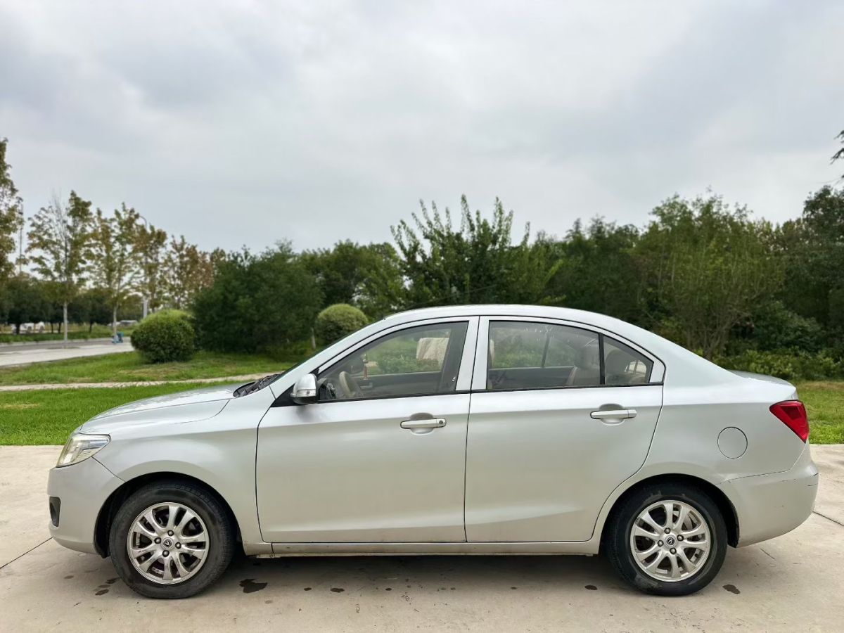 Changan Alsvin V3 2014 immagine di auto #6