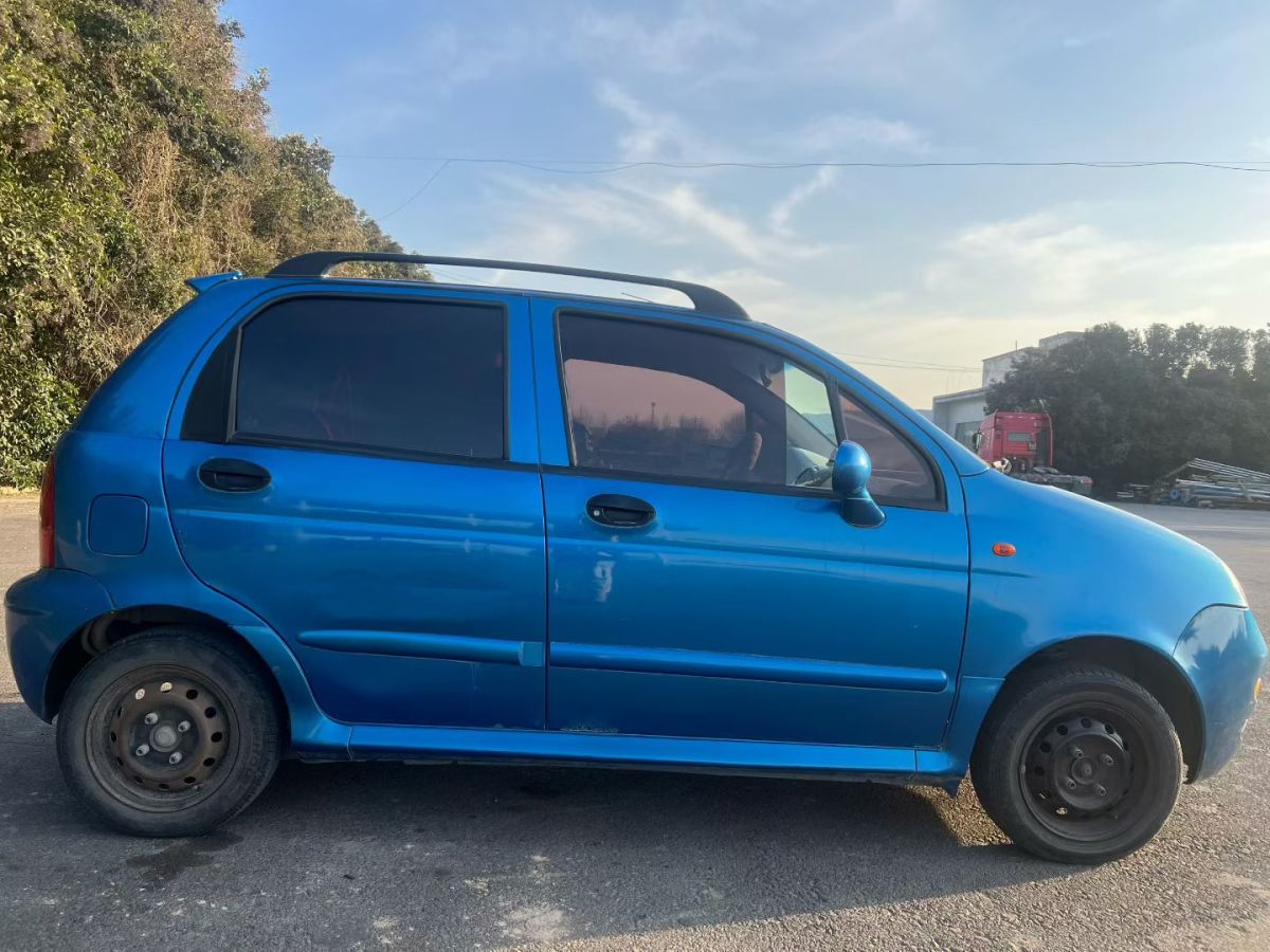 Chery QQ 2012 car image #6