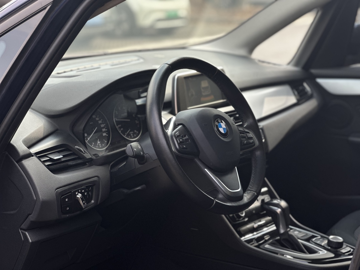 BMW 2 Series Tourer 2016 car image #6