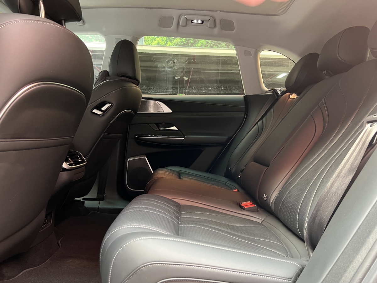 Xpeng G9 2023 immagine di auto #6