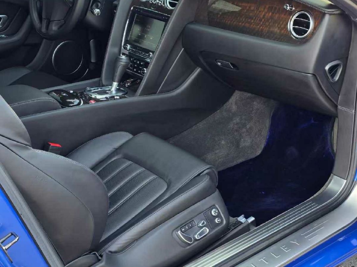 Audi 2013 #6 Audi 2013 car image #6