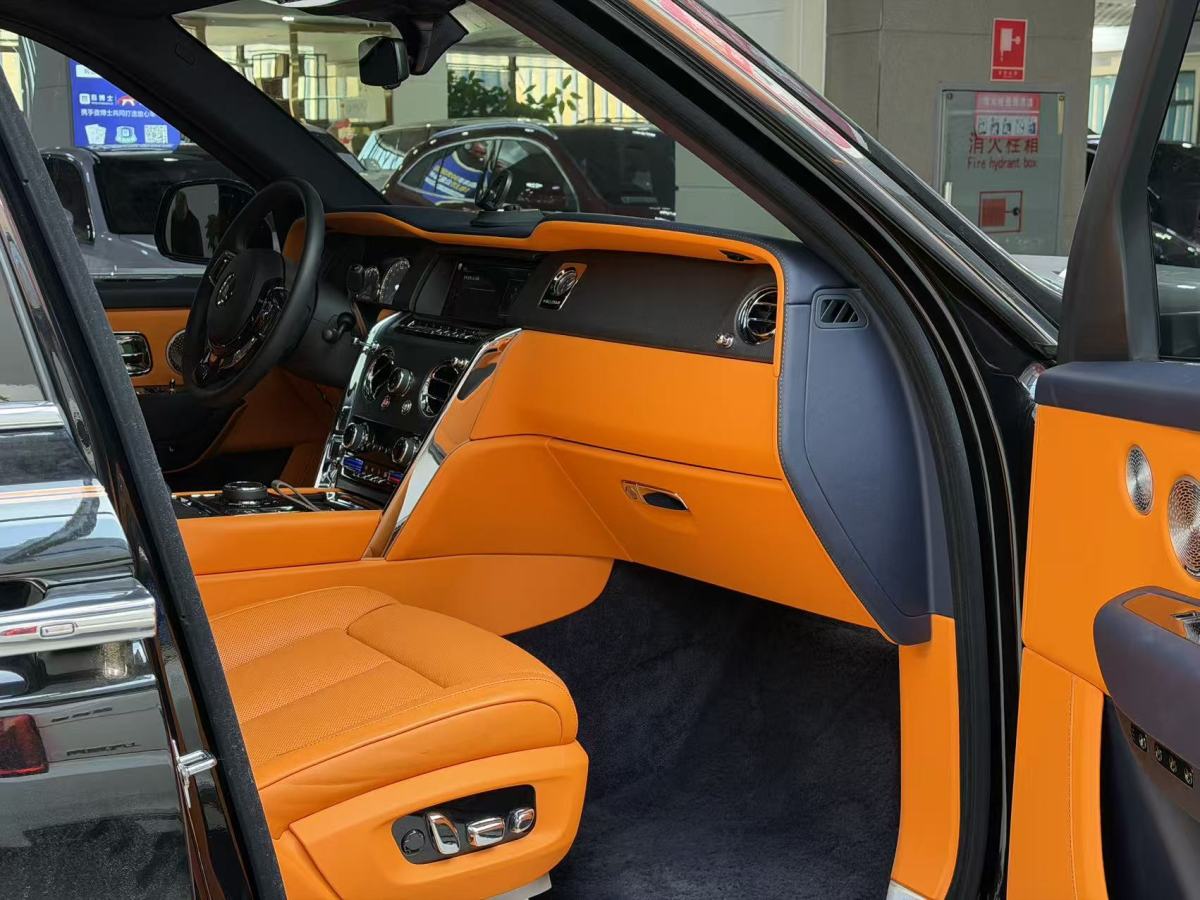 Rolls-Royce Cullinan 2024 car image #6
