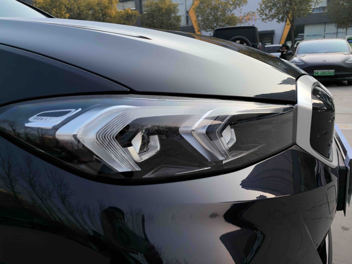 BMW i3 2023 car image #6