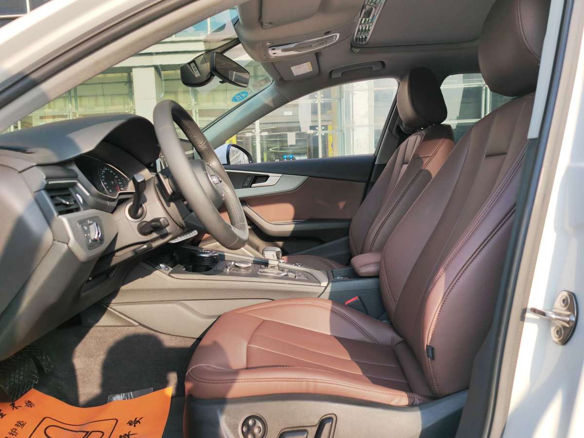 Audi A4L 2018 car image #6