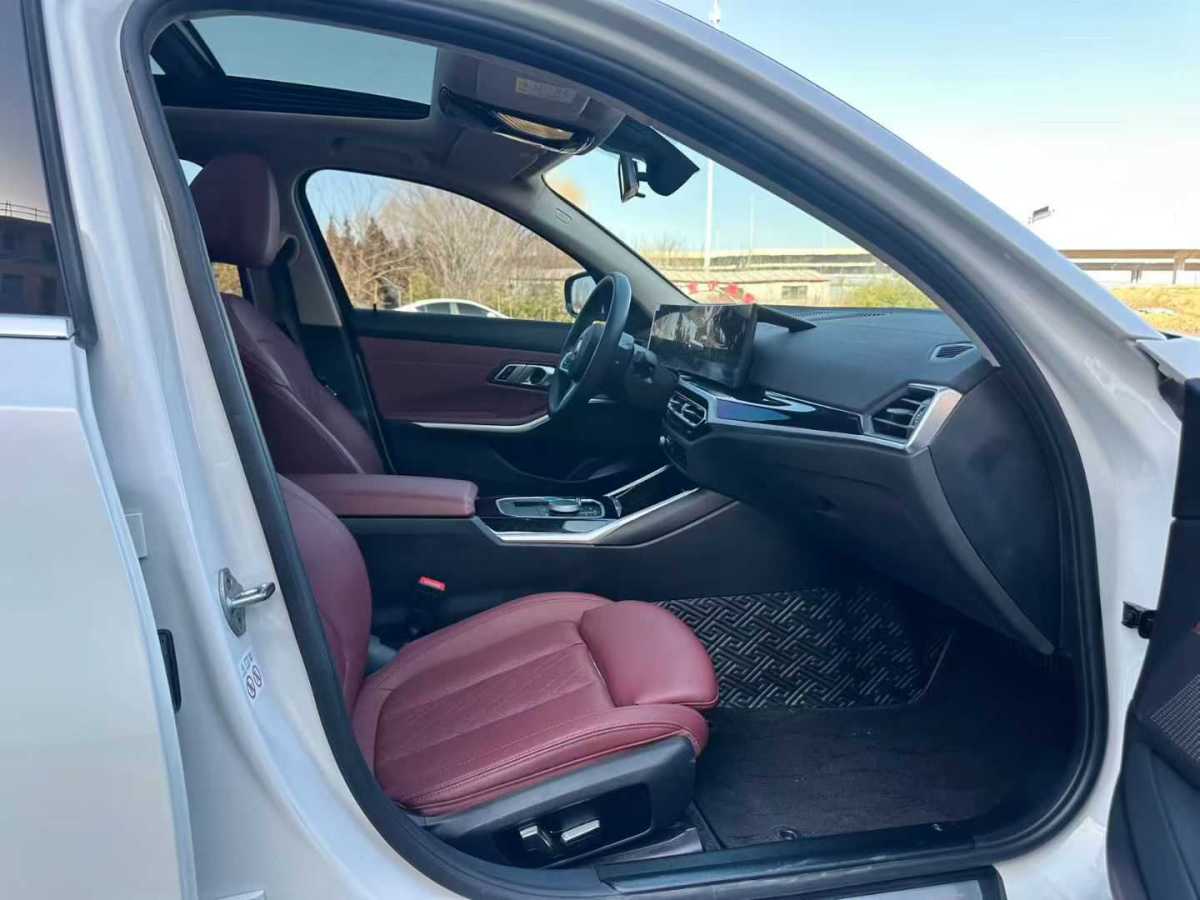 BMW i3 2023 car image #6