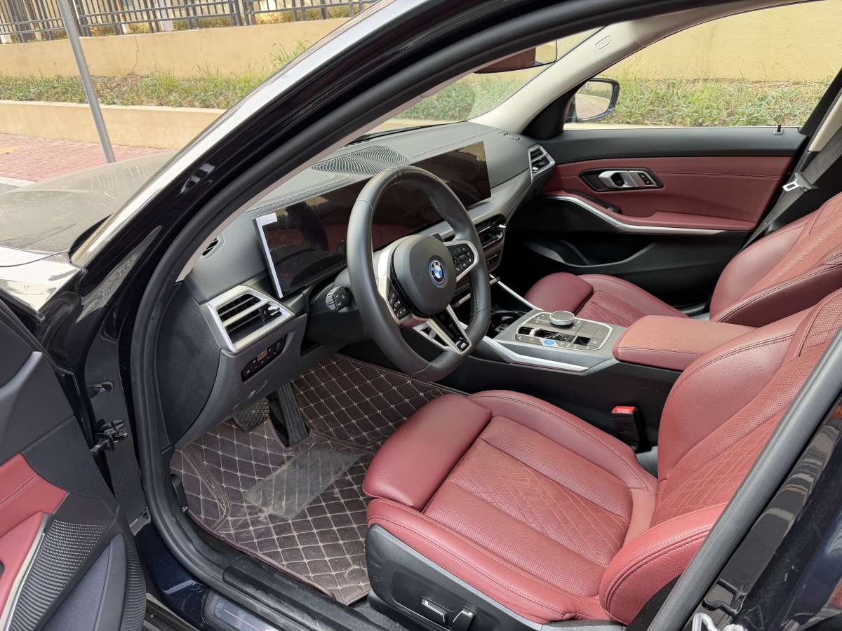 BMW i3 2024 car image #6