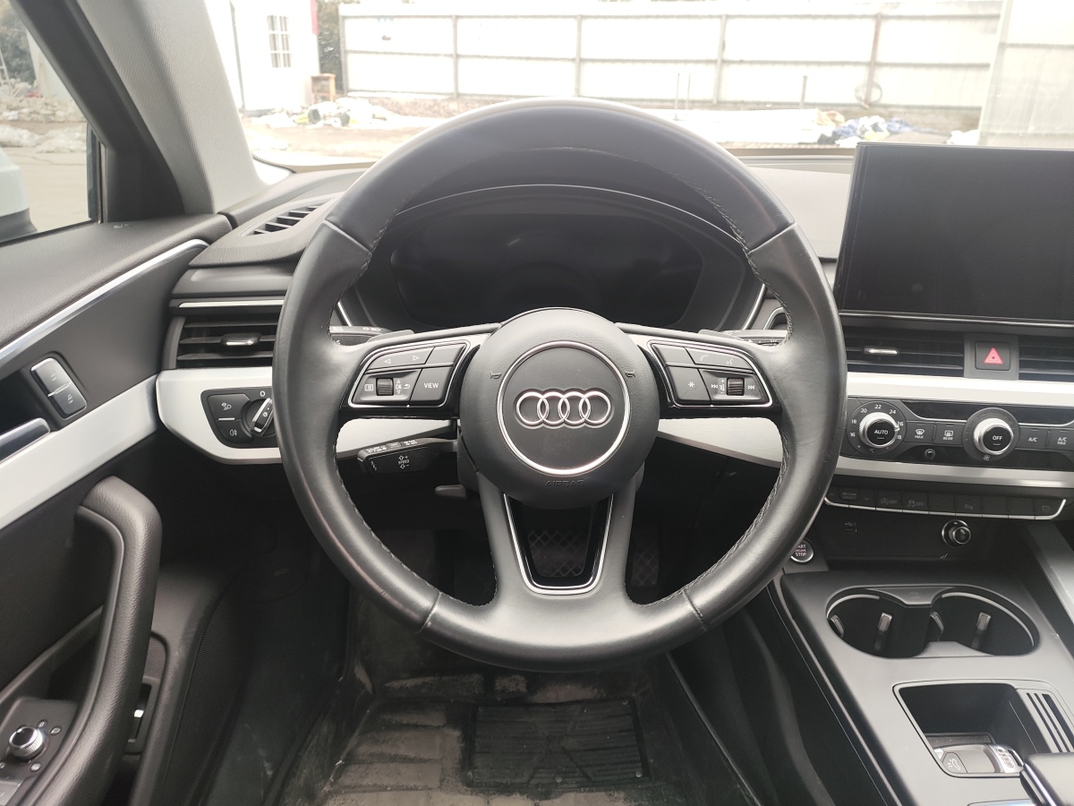 Audi A4L 2024 #6 Audi A4L 2024 car image #6