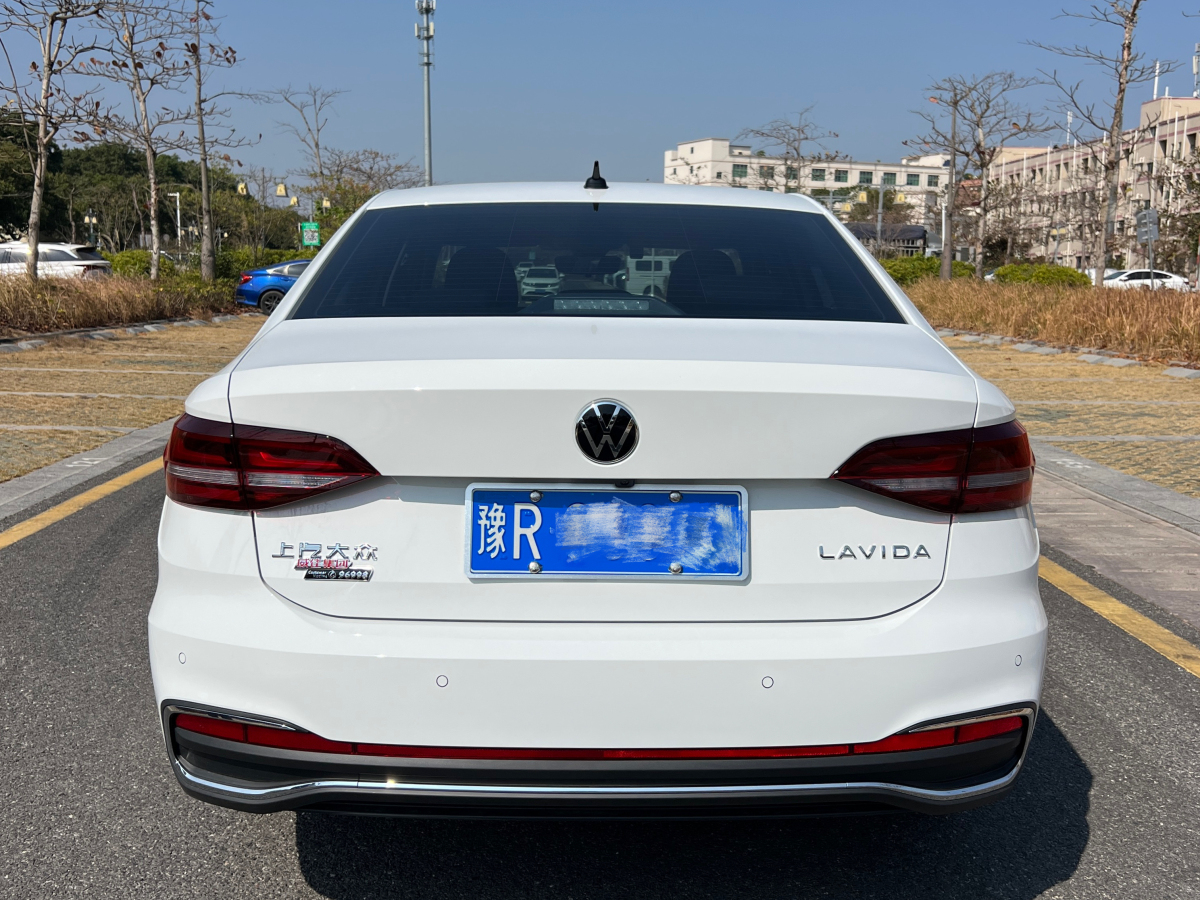 Volkswagen Lavida 2025 car image #6