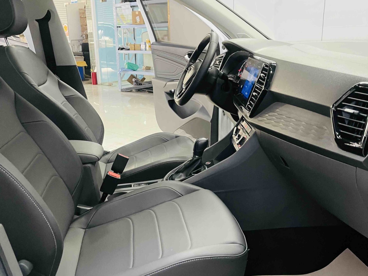 Jetta VS7 2020 car image #6