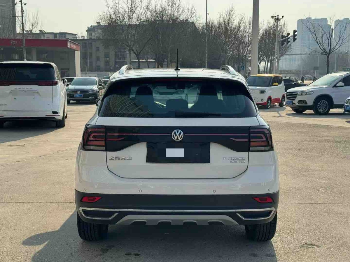 Volkswagen T-Cross 2019 #6 Volkswagen T-Cross 2019 car image #6