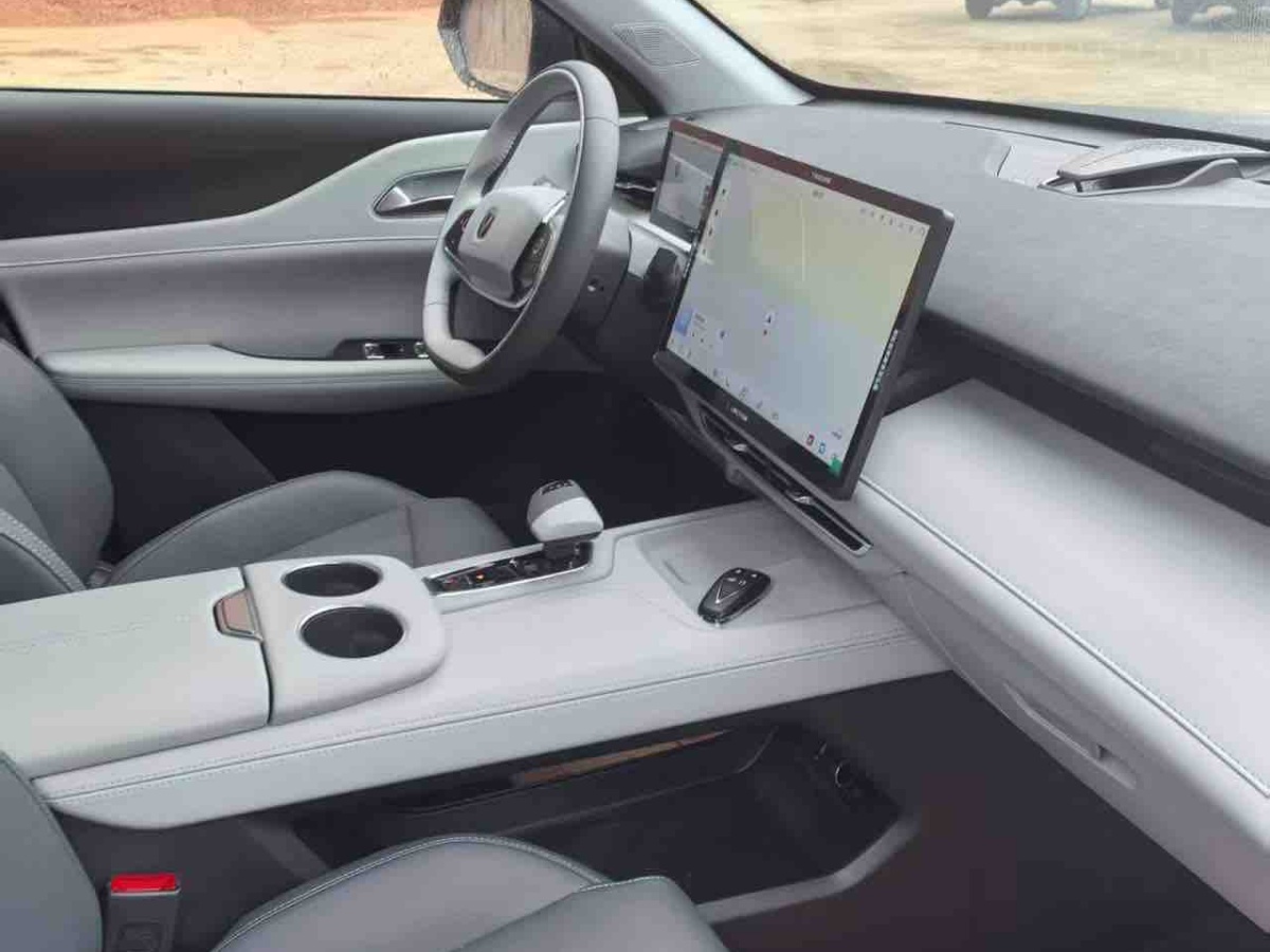 Changan UNI-Z PHEV 2025 car image #6