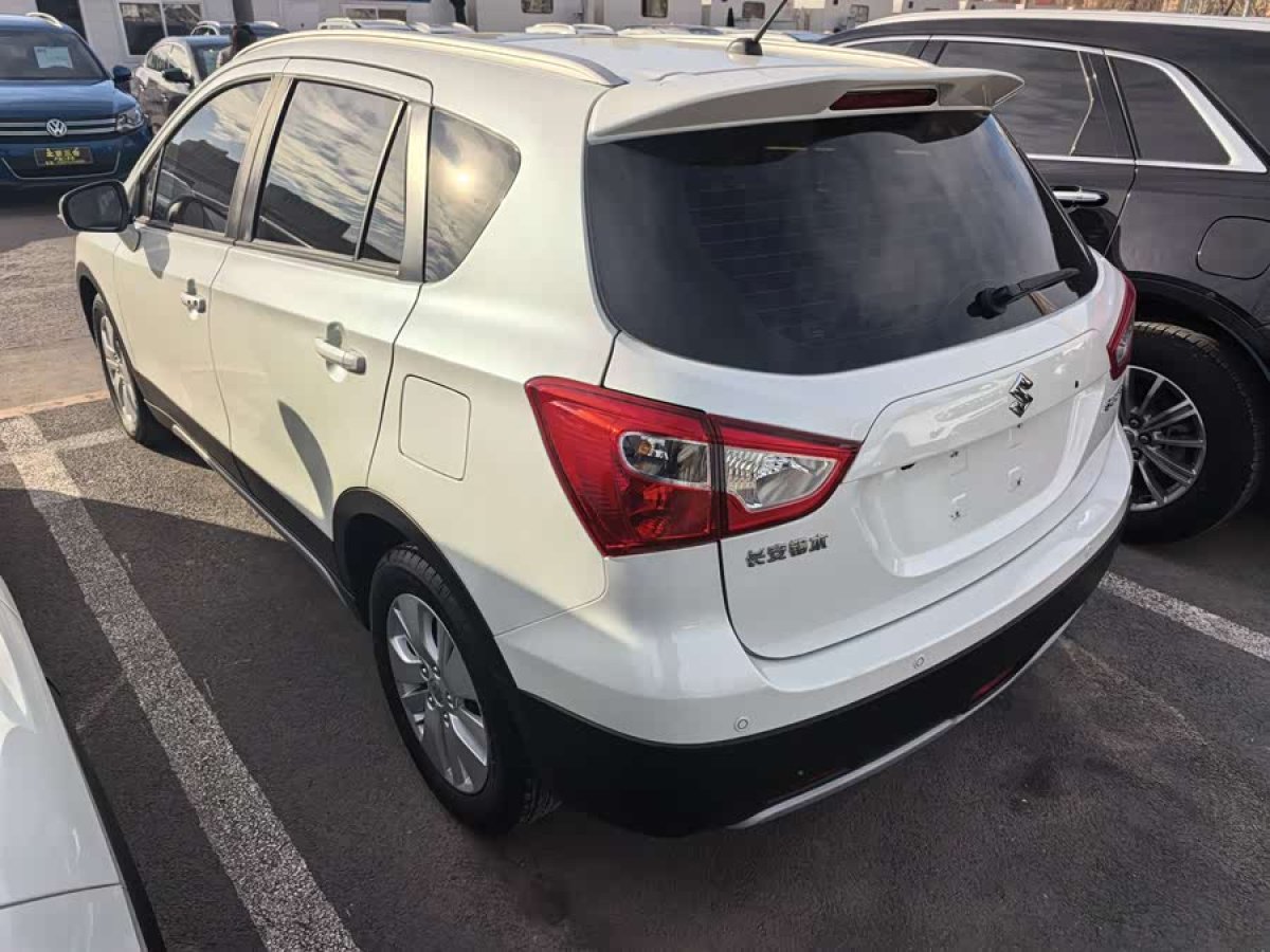 Suzuki S-Cross 2017 صورة سيارة #6